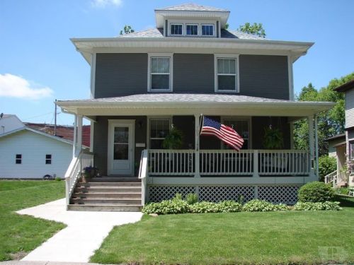 105 Harrison St, Trenton, IA 52641-2004