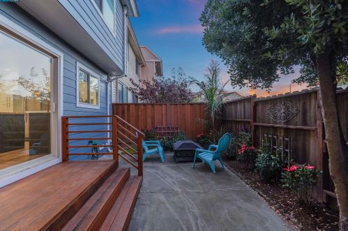 2442 Wright Ct, South San Francisco CA  94080-5257 exterior