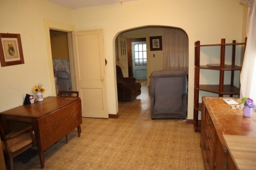 350 Chess St, Bridgeville, PA 15017-1920