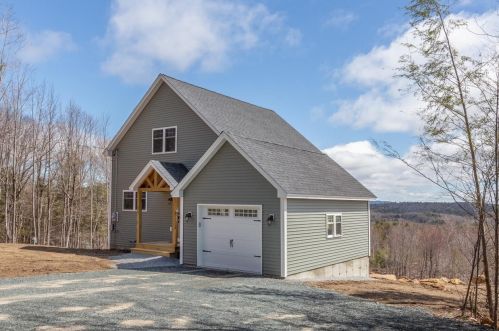 875 Valley Rd, Washington NH  03280-3122 exterior