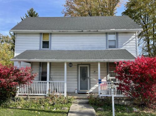 65 Middle St, London, OH 43140-9517