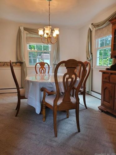 116 Pollys Ln, Uncasville CT  06382-1441 exterior