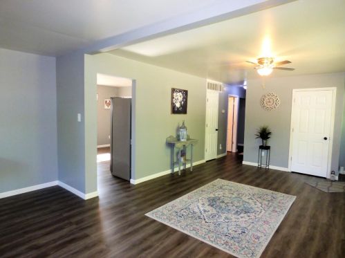 701 Fremont Rd, Valpo, IN 46385-8429