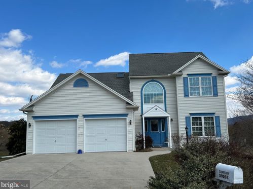 220 Wilbur St, Mount Patrick, PA 17045-9736