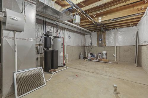 7818 Narrow Leaf Ct, Blacklick OH  43004-6047 exterior