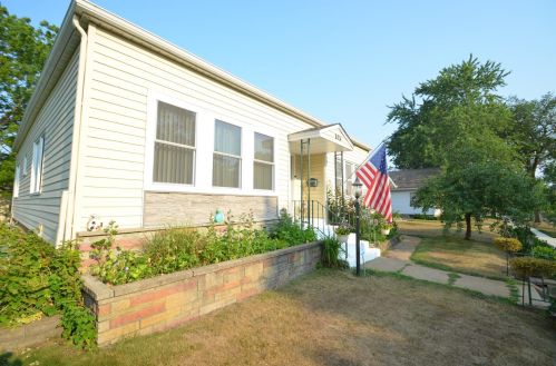 828 32nd Ave, Saint Cloud, MN 56303-2226