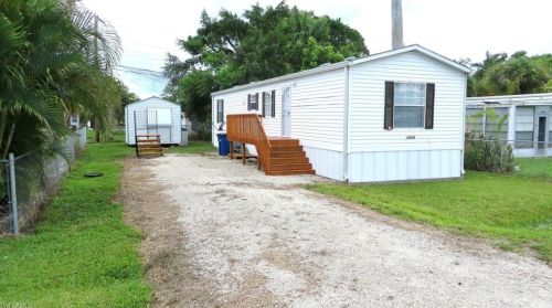 10435 Wood Smoke St, Saint James City FL  33956-3238 exterior