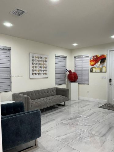 10307 34th Ct, Hialeah FL  33018-1879 exterior