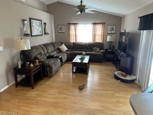 612 4th Ter, Cape Coral FL  33909-2002 exterior