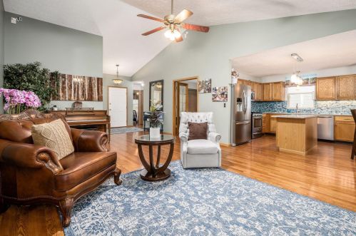 1508 Meadowlark Ln, Marysville OH  43040-8525 exterior