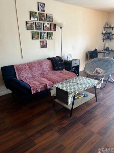 141 Beverly Hills Ter, Woodbridge NJ  07095-4007 exterior