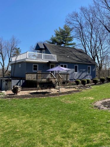 417 Carter Ave, Newburgh, NY 12550-8405