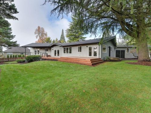 15250 Bull Mountain Rd, Portland, OR 97224-1225