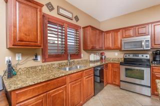 6584 Pearl Dr, Chandler, AZ 85249-7206