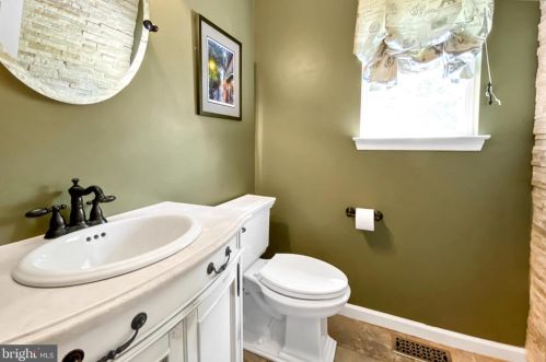 233 Beech Ln, Swedesboro NJ  08085-4033 exterior