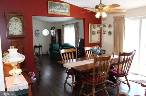 257 Chadwick Ct, Souderton PA  18964-2818 exterior