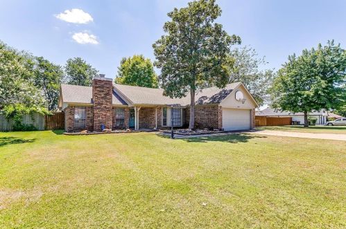 3816 Chestnut St, Fort Worth, TX 76137-1629