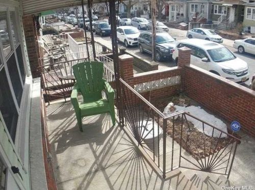 89-09 91st St, Jamaica, NY 11421-1403