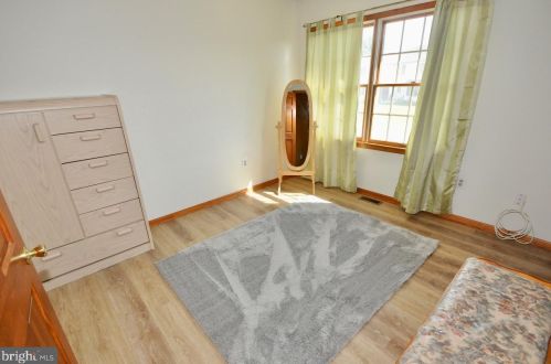 216 Abbey Ln, Auburn NJ  08085-1471 exterior