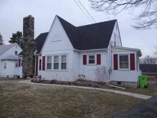 621 Broad St, Oxford, PA 19363-1620