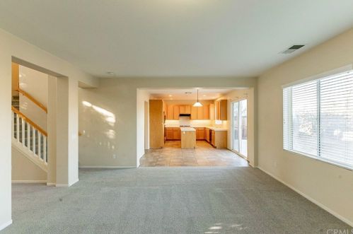 31924 Hyacinth Ct, Lake Elsinore CA  92532-2607 exterior