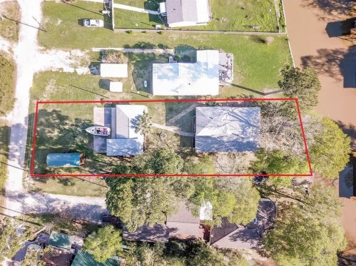 200 Cove View Dr, Chita, TX 75862-8465