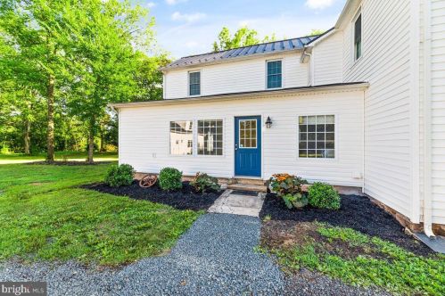 10719 Kettle Run Rd, Nokesville VA  20181-1715 exterior