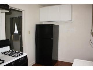 1709 Deloney St, Austin TX  78721-1111 exterior