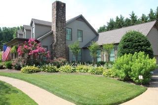 221 Hampton Ct, Knoxville, TN 37922-6916