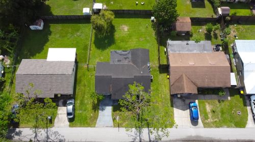1310 Waterview Blvd, Lakeland FL  33801-6752 exterior