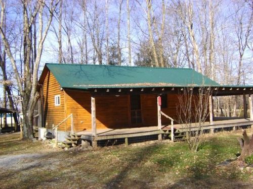 52 Enchanted Forest Ln, Columbia, KY 42728-8484