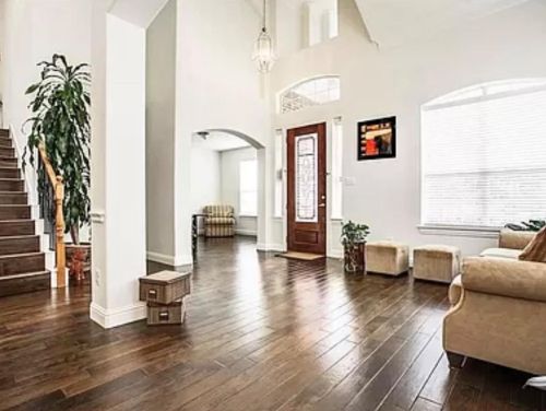 2001 Dillon Ct, Lewisville TX  75028-4841 exterior