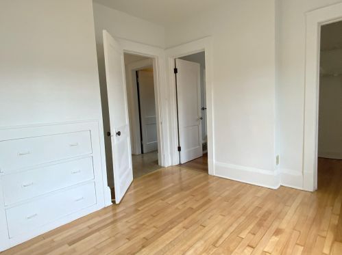 111 77 St, Milwaukee WI 53219-3743 exterior