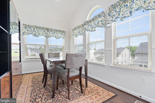 32 Black Forest Ln, Lovettsville VA  20180-8506 exterior