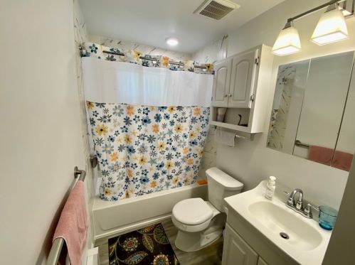 1521 Sycamore St, South Connellsville PA  15425-4954 exterior