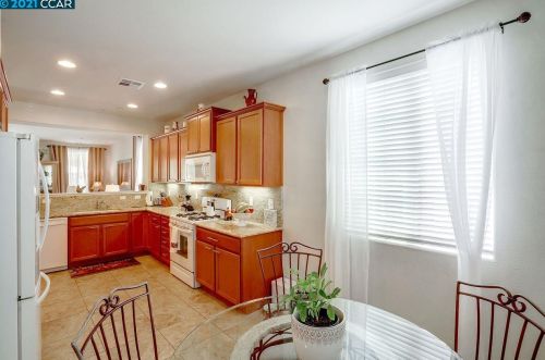 225 Silver Bell Way, Oakley CA  94561-2363 exterior