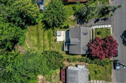 13 Clearview Dr, Brookfield Center CT  06804-1407 exterior