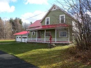 15 Santamore Rd, Churubusco, NY 12923-2718