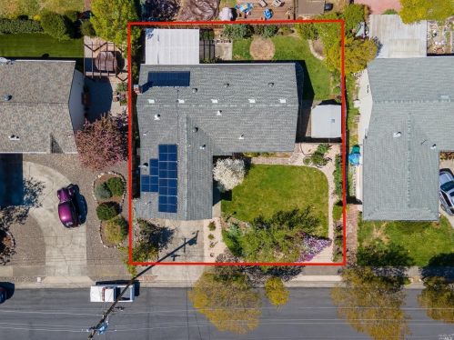 4929 Rinwood Dr, Santa Rosa, CA 95409-3522
