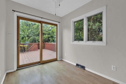 205 Woodland Ave, Glenshaw PA  15116-2010 exterior