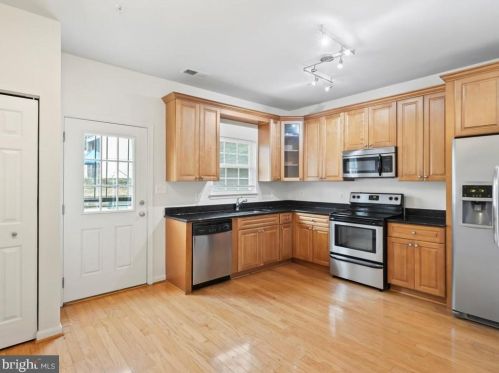 1409 Shippen Ln, Washington, DC 20020-2902