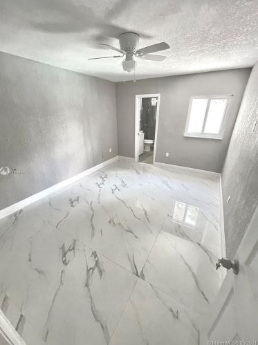 6716 33rd St, Hollywood FL  33023-4804 exterior