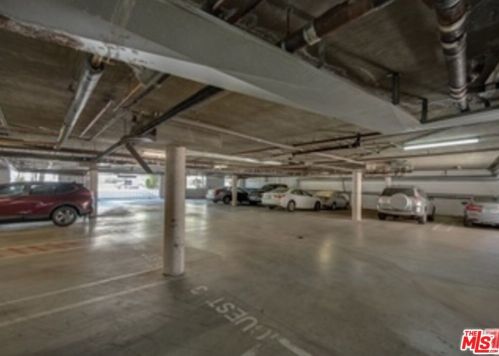 11230 Peach Grove St, North Hollywood CA  91601-4570 exterior