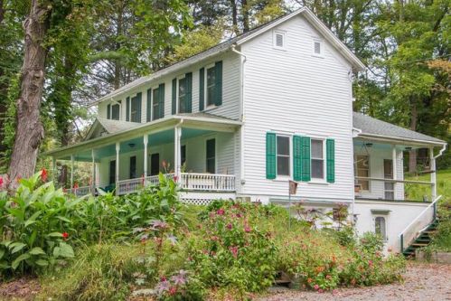 853 River Rd, Wysox, PA 18854-7924