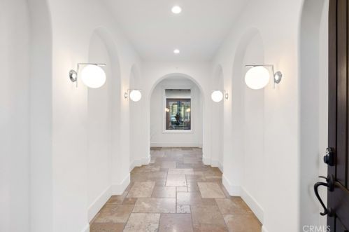 7 Pacific Winds, Newport Beach, CA 92657-1631