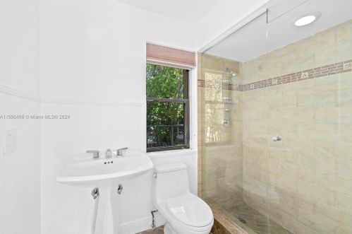 3051 35 St, Hollywood FL 33021-2627 exterior