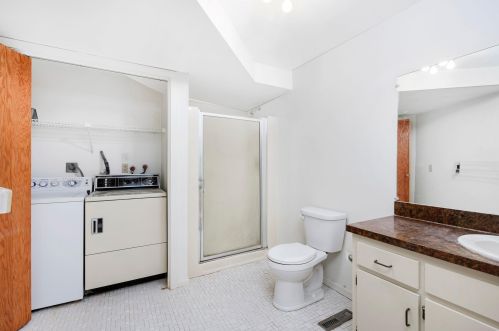 5 Kipford Way, Nashua NH 03063-1504 exterior