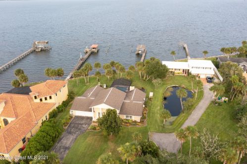 3616 Indian Riv Dr, Cocoa FL 32926-8705 exterior