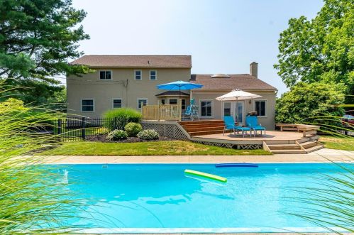 5665 Big Walnut Rd, Galena, OH 43021-9249