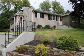 2 Clifton Ter, Kingston NY  12401-2706 exterior